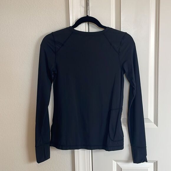 Lilly Pulitzer Luxletic Renay Sunguard UPF50+ Long Sleeve Top - Picture 4 of 4